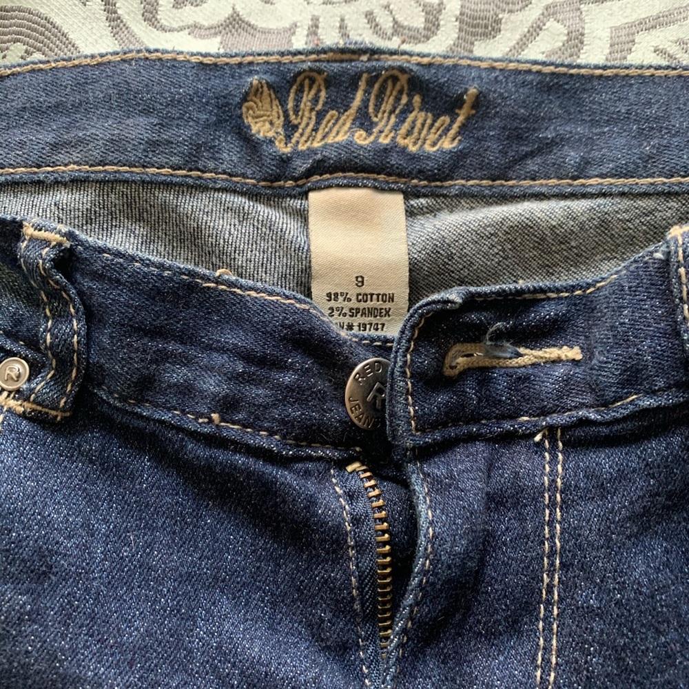 Distressed Jeans - Picture 3 of 5
